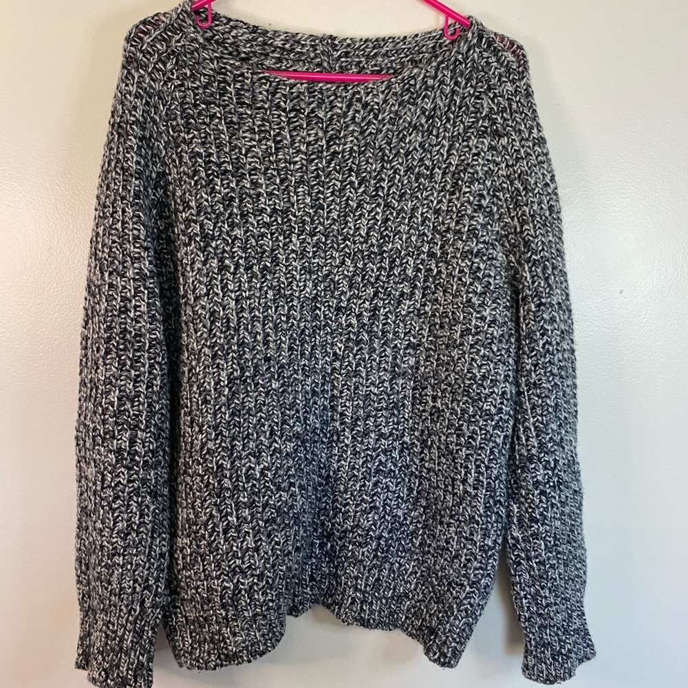 Vince black cable knit wool and cashmere sweater size Large